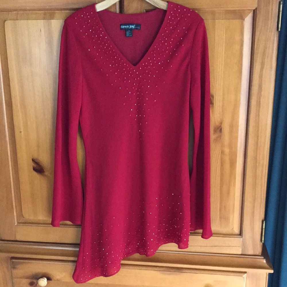 Date night dazzle! Dawn Joy Evening asymmetric tunic. Romantic Red, size 12.
